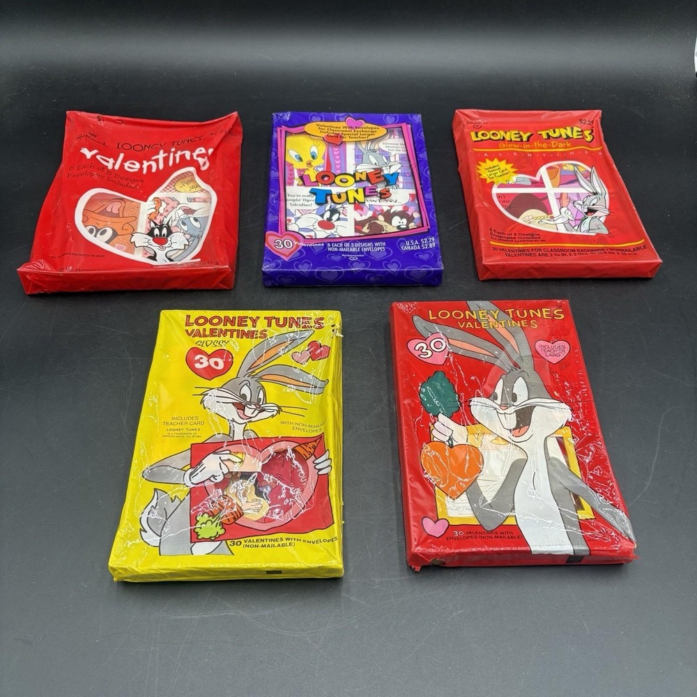 Vtg Lot Of 5 Sealed Packages Of Looney Tunes Valentines Day Cards Collection